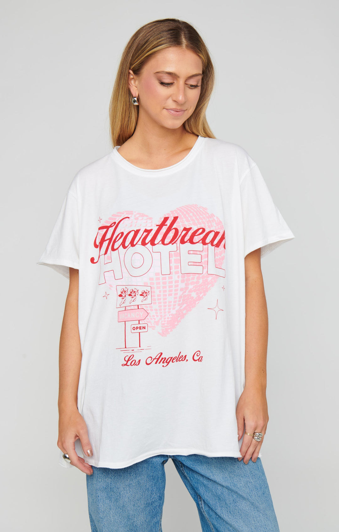 SHOW ME YOUR MUMU-Heartbreak Hotel Graphic Airport Tee