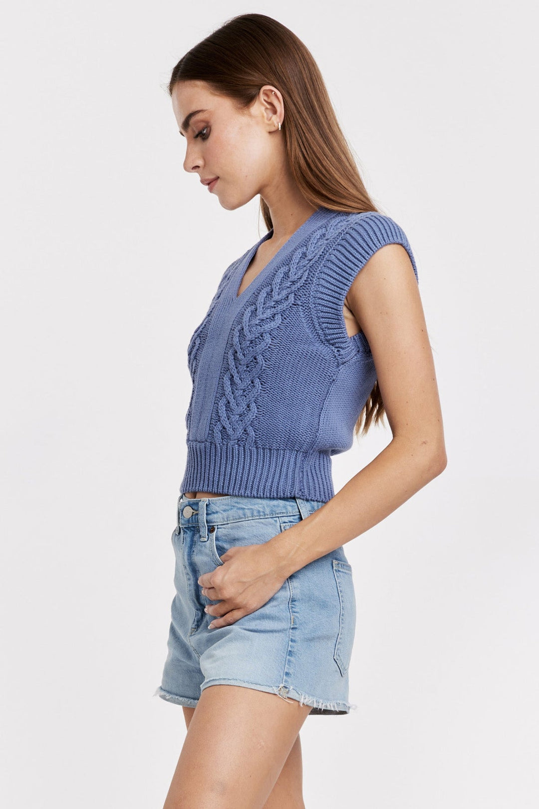 EMBERLY CHUNKY KNIT SWEATER VEST STORMY BLUE