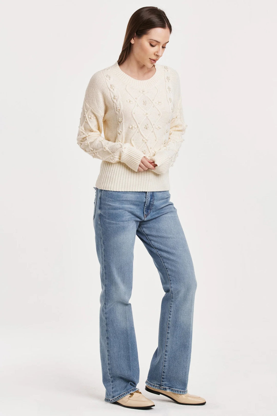 DANIA CABLE KNIT SWEATER WITH RAGLAN SLEEVES AND PEARL DETAIL VINTAGE CREAM